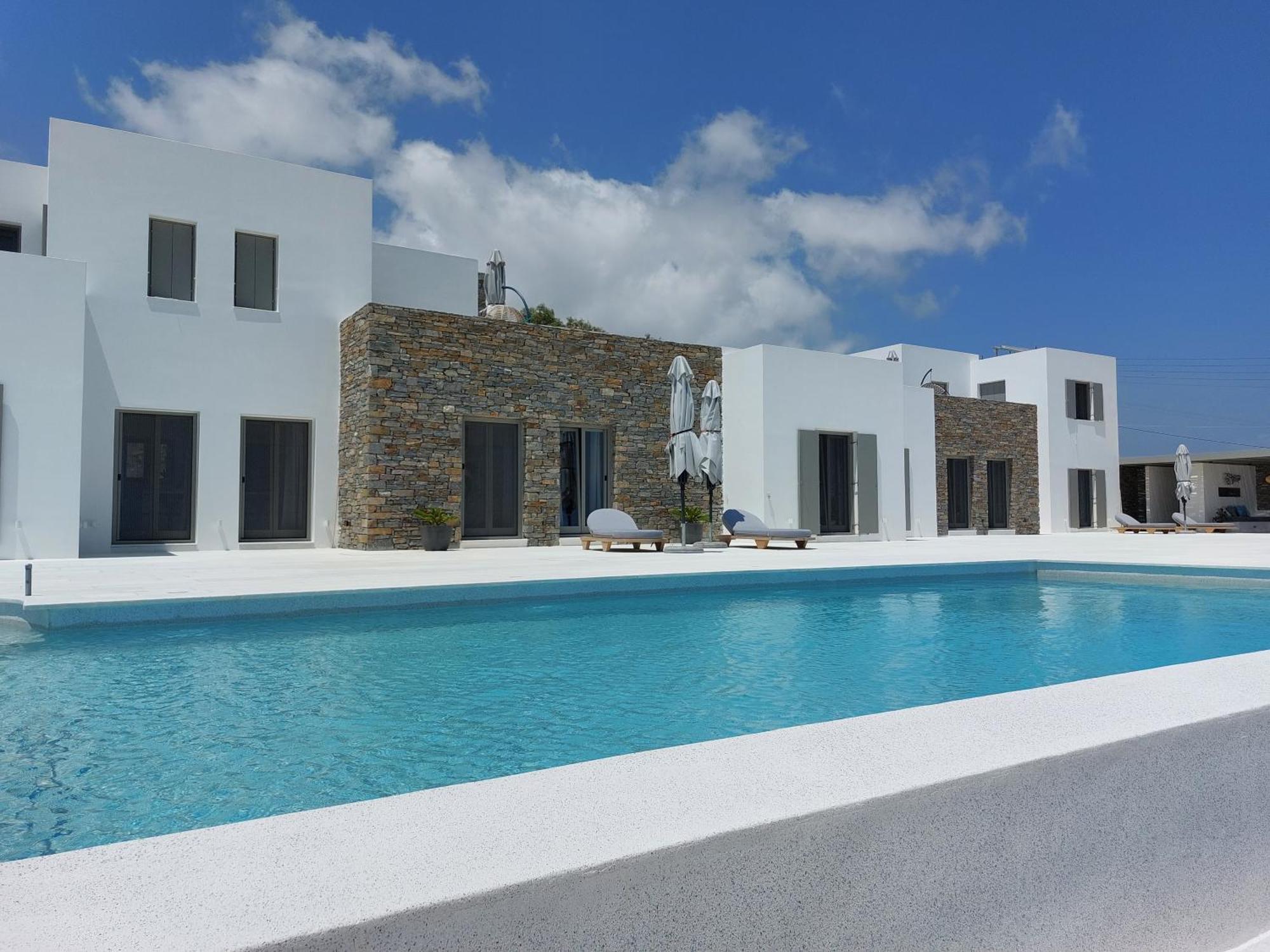 Golden Bay Luxury Villas And Suites Chrisi Akti  Exterior photo