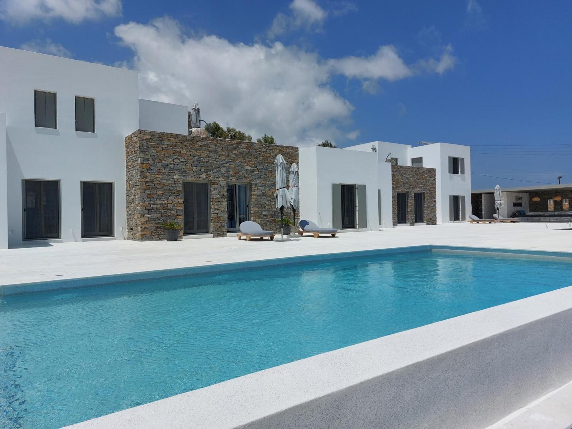 Golden Bay Luxury Villas And Suites Chrisi Akti  Exterior photo